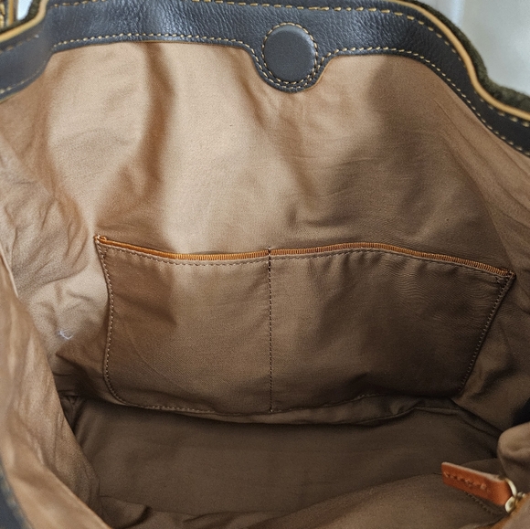 COPY - NWT Hobo Pier Suede Shoulder crossbody Bag Purse Dark Green Herb Whip st… - Picture 7 of 9